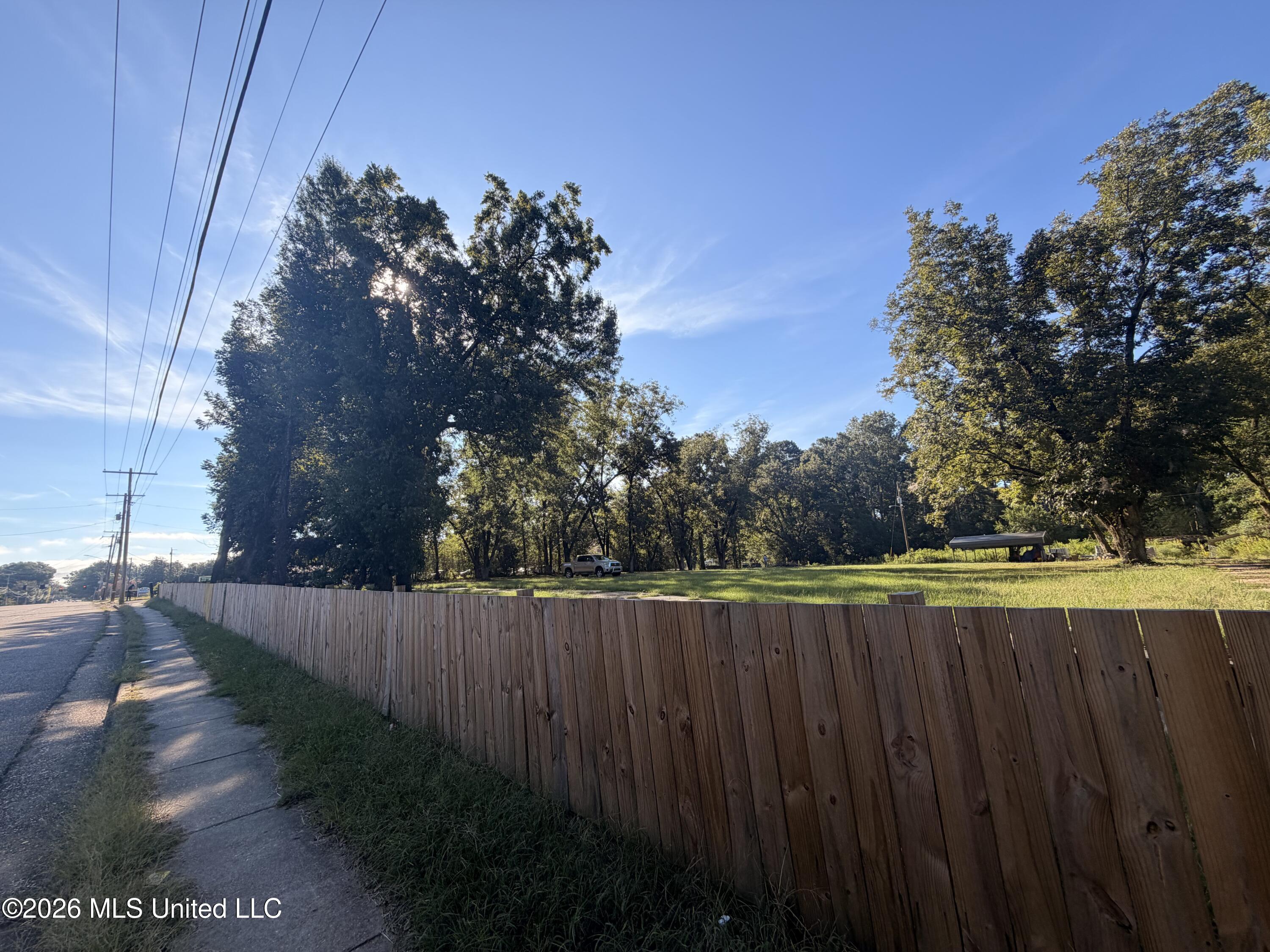 205 Briarwood