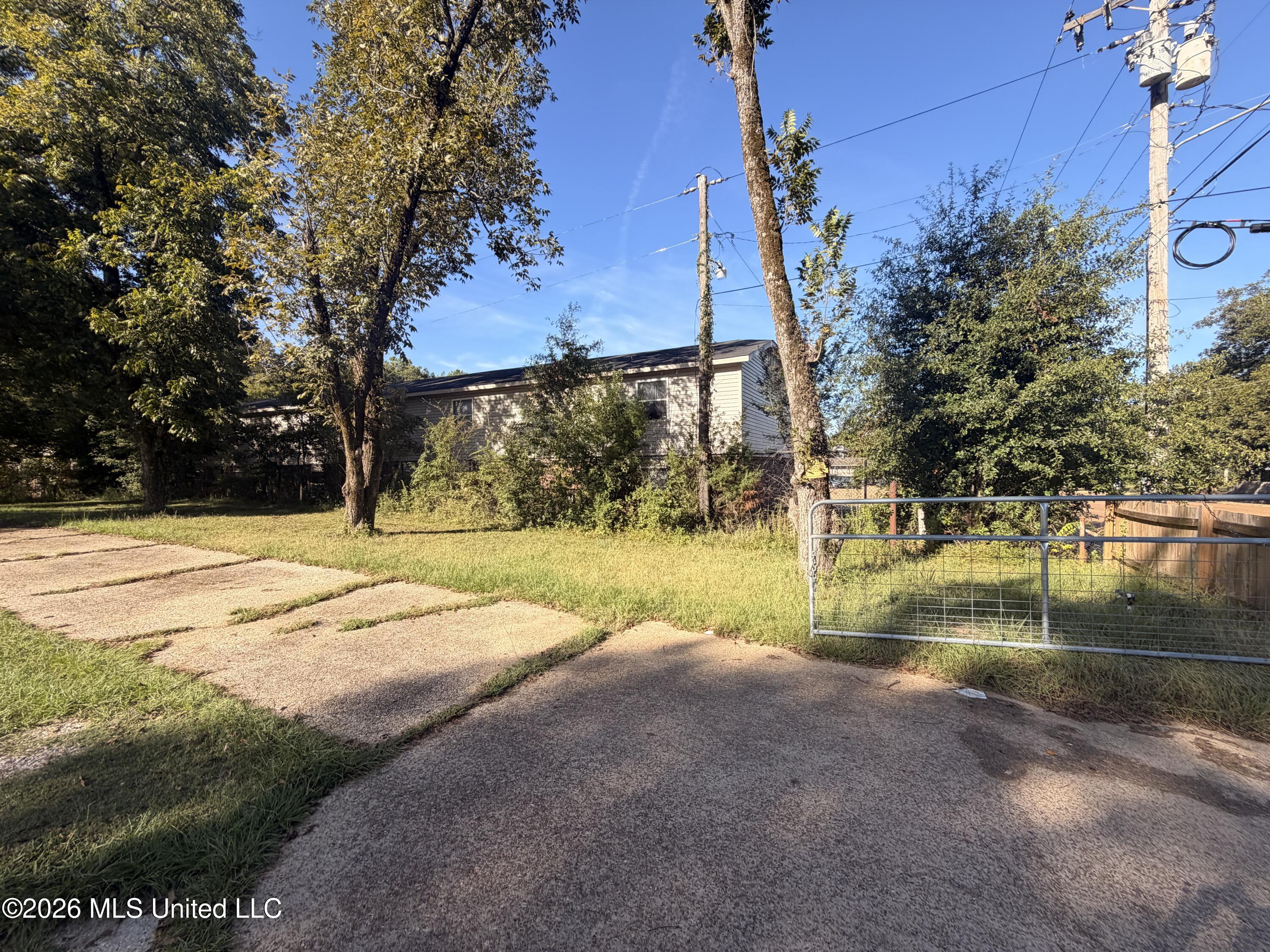 205 Briarwood