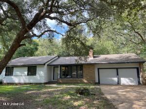 150 Wildwood Terrace