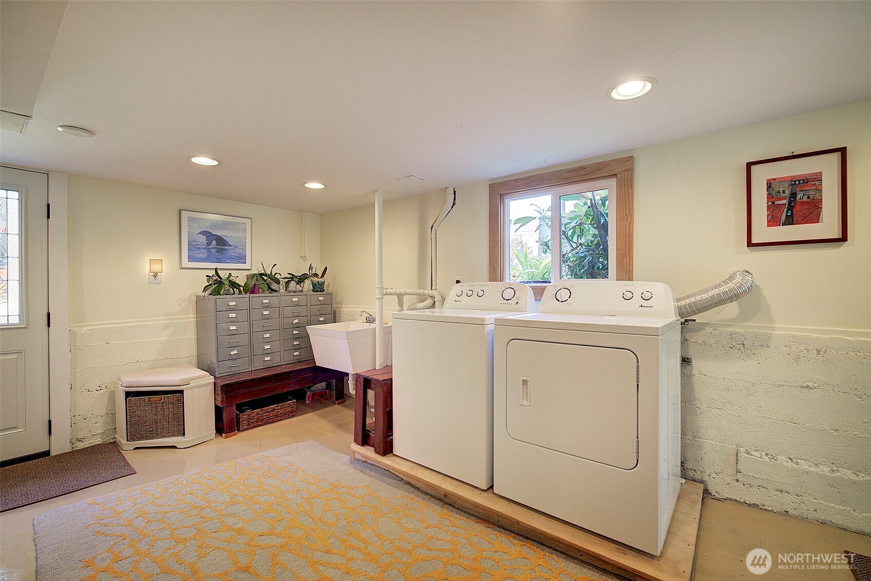 752 N 84th
