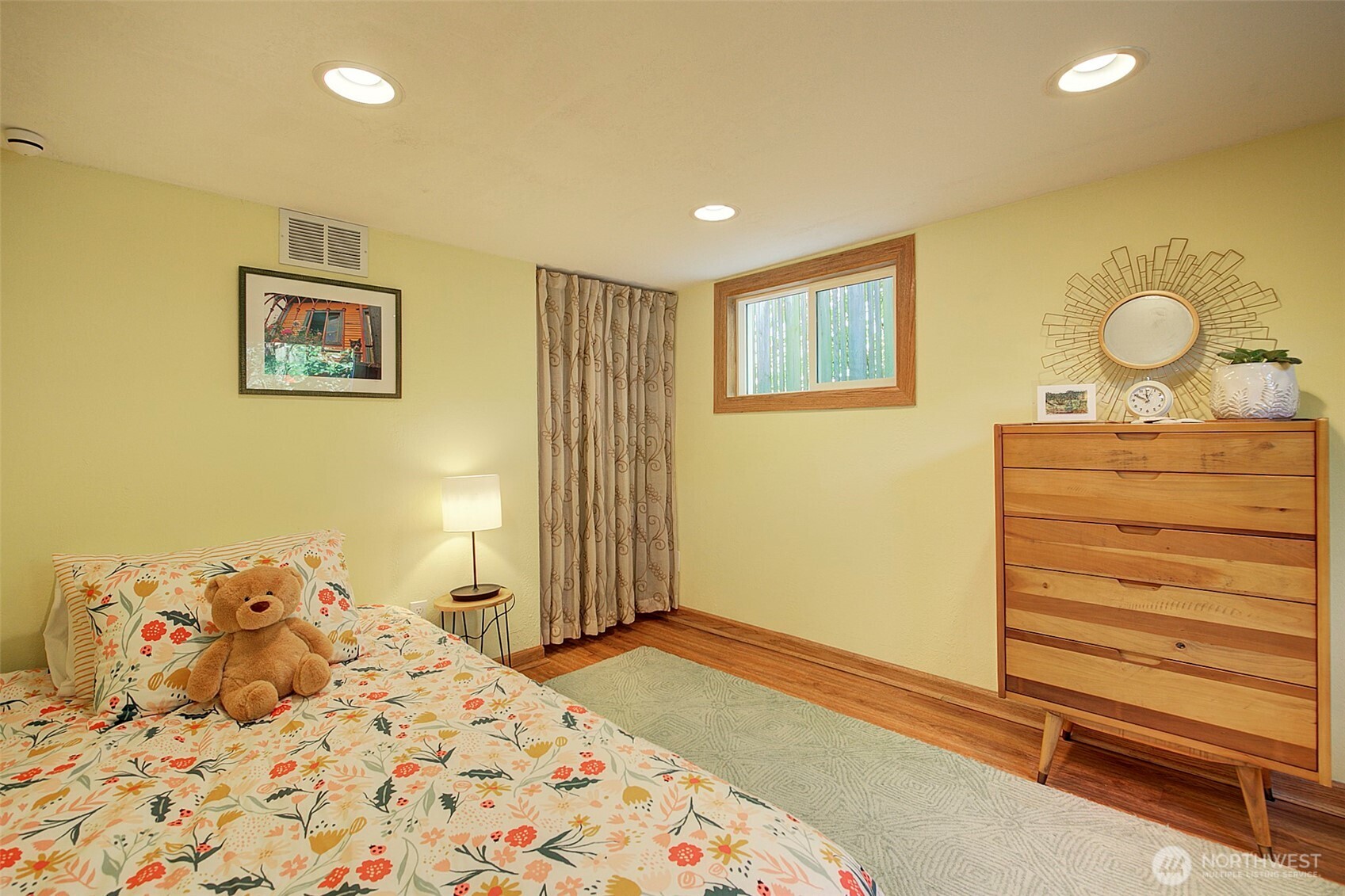 752 N 84th