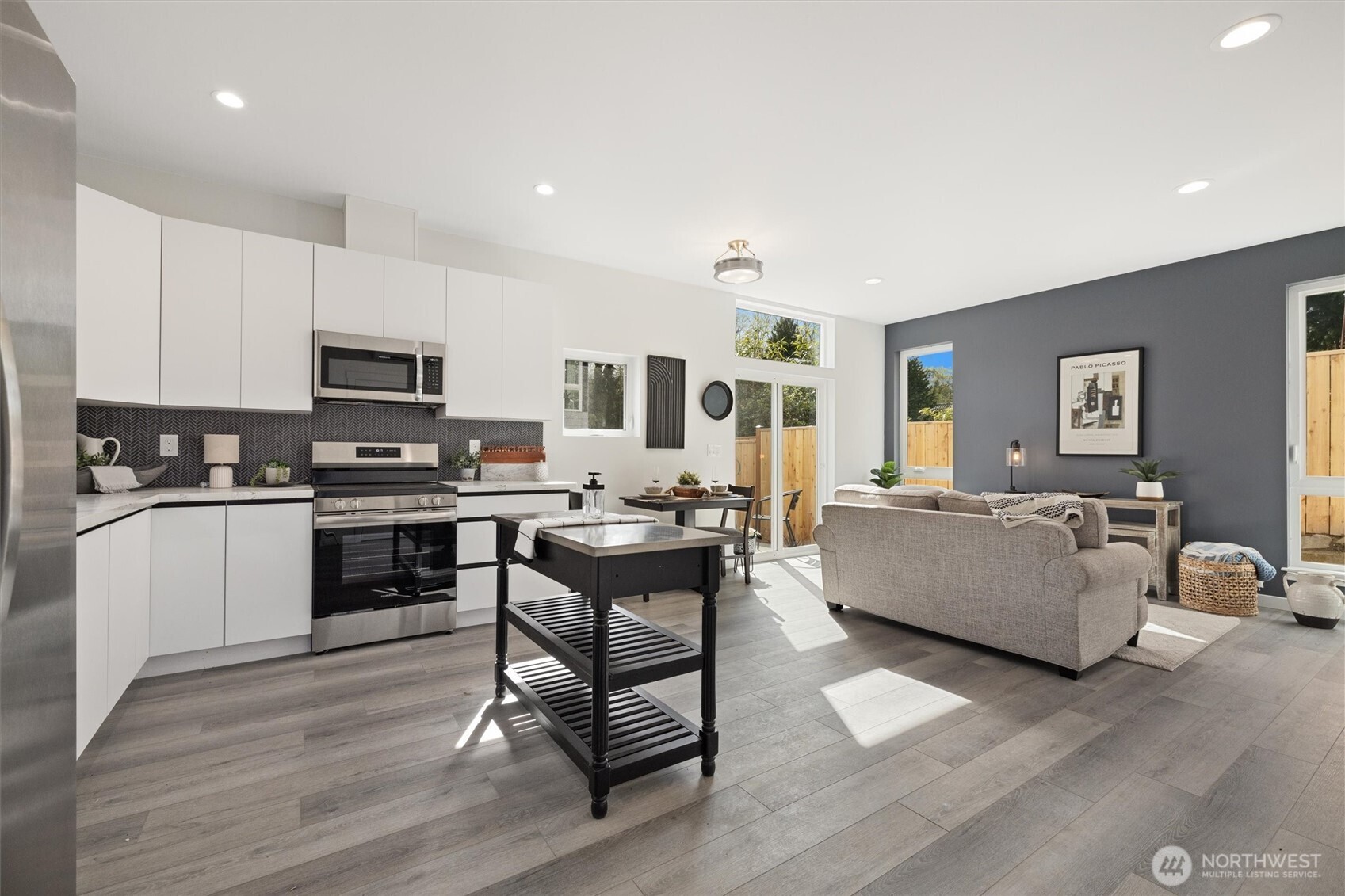 5984 26th Avenue SW Unit: B