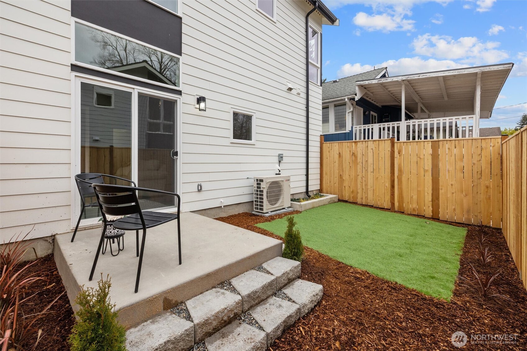 5984 26th Avenue SW Unit: B