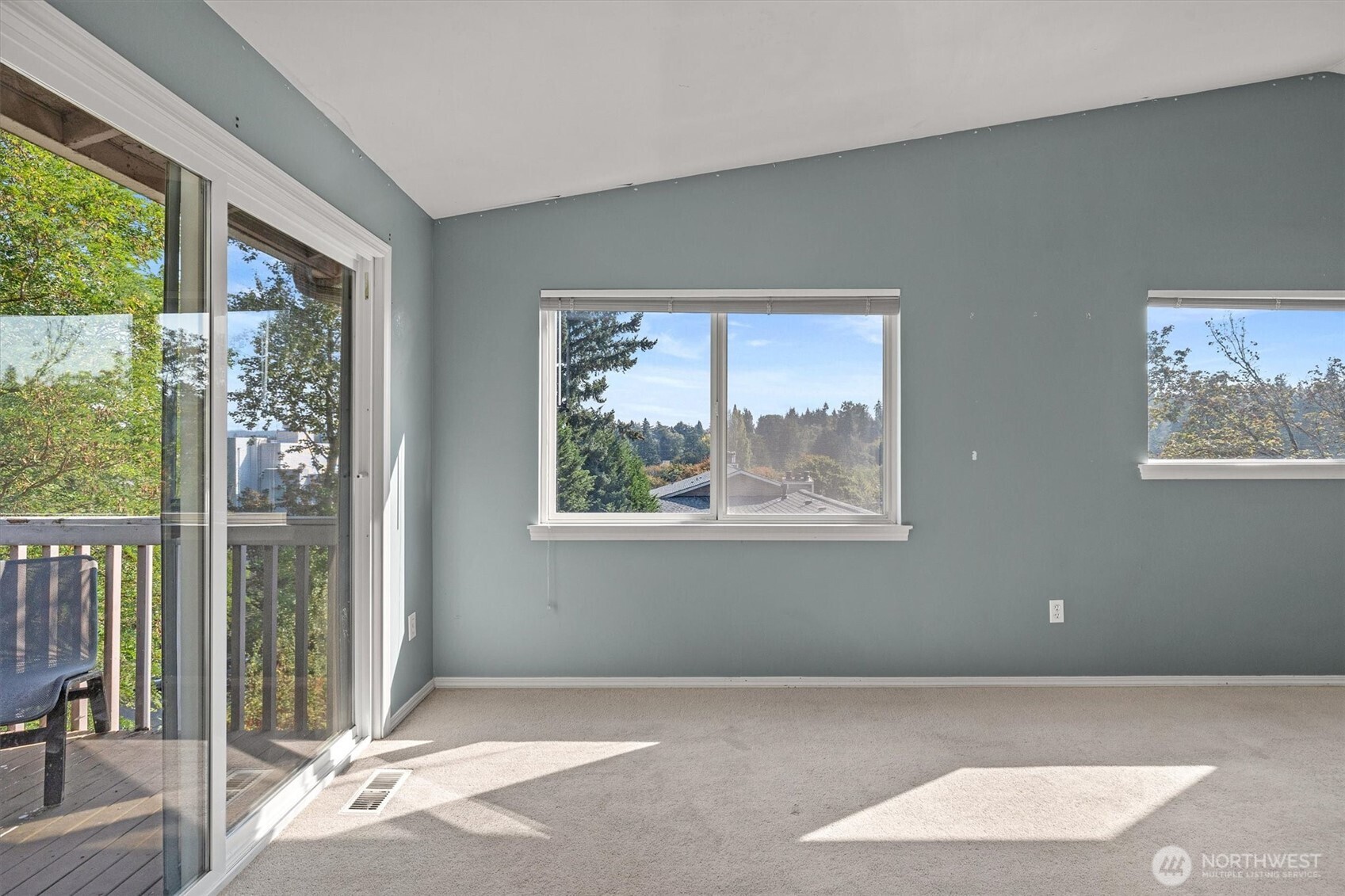 2320 NE 102nd Street