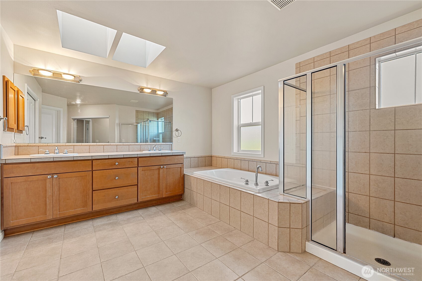 2127 NW Far Country Lane