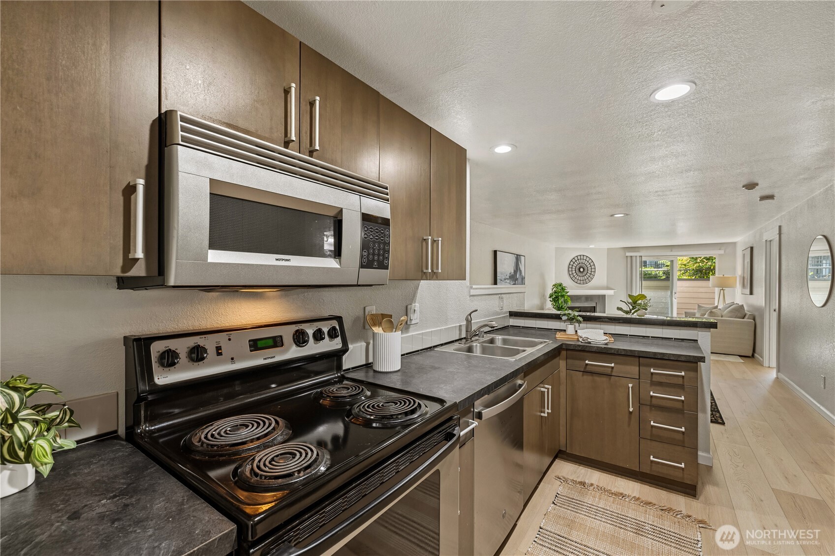 738 Kirkland Circle Unit: E104