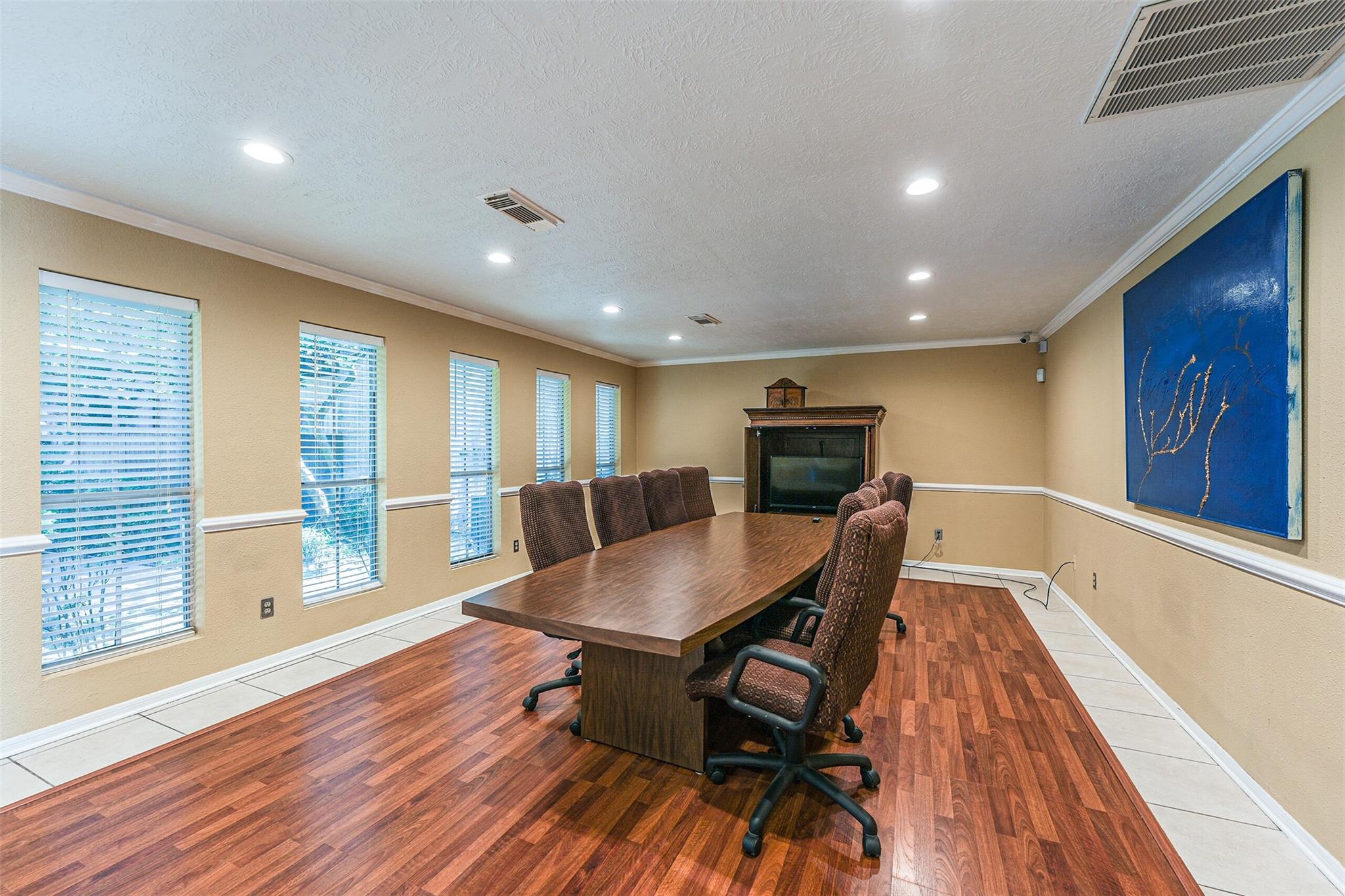 1500 Bay Area Boulevard # 294