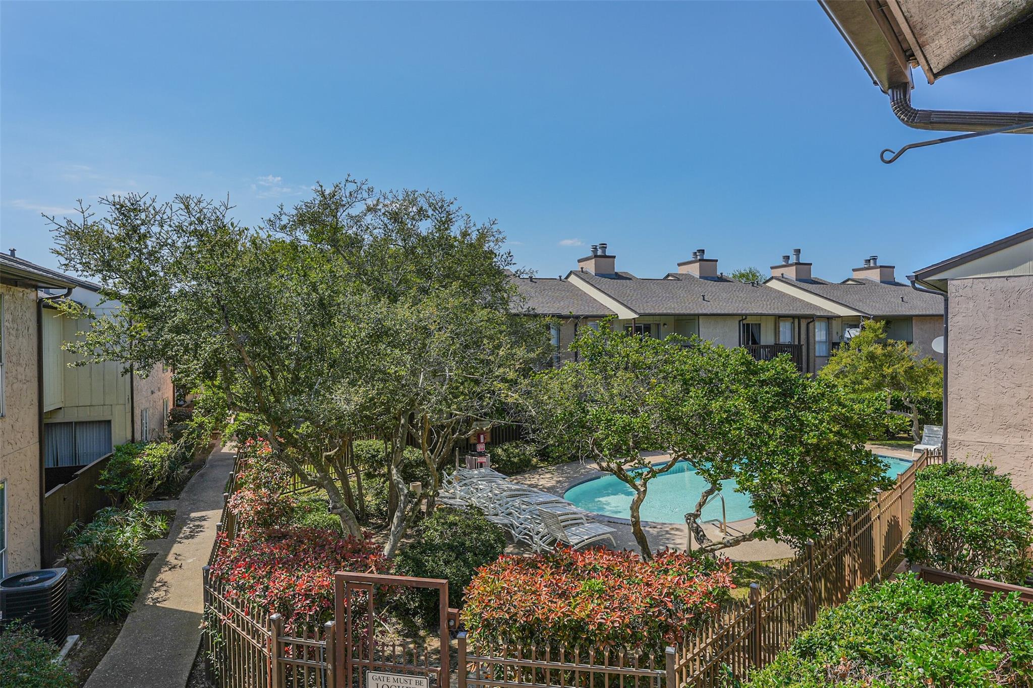 1500 Bay Area Boulevard # 294