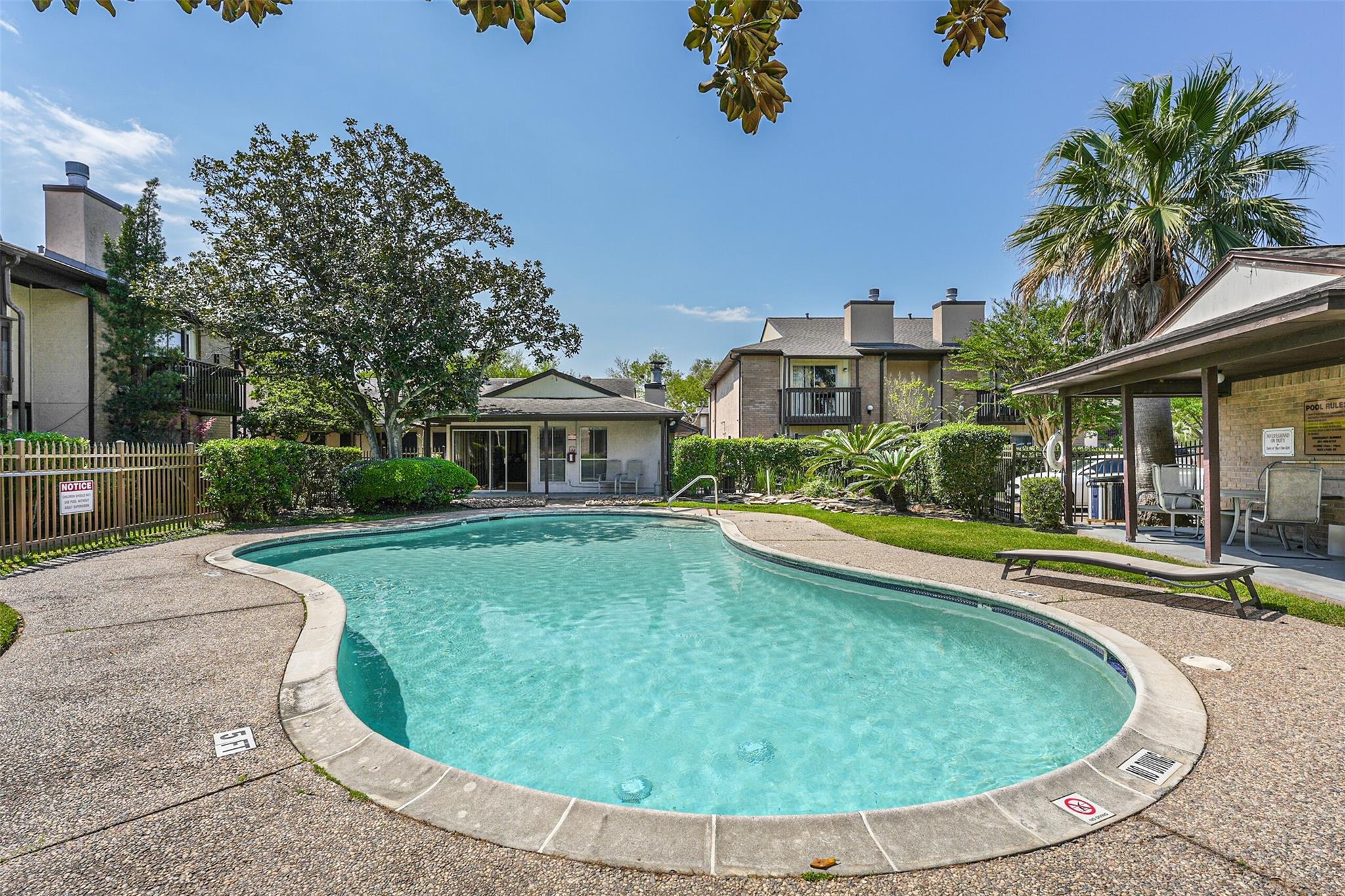 1500 Bay Area Boulevard # 294