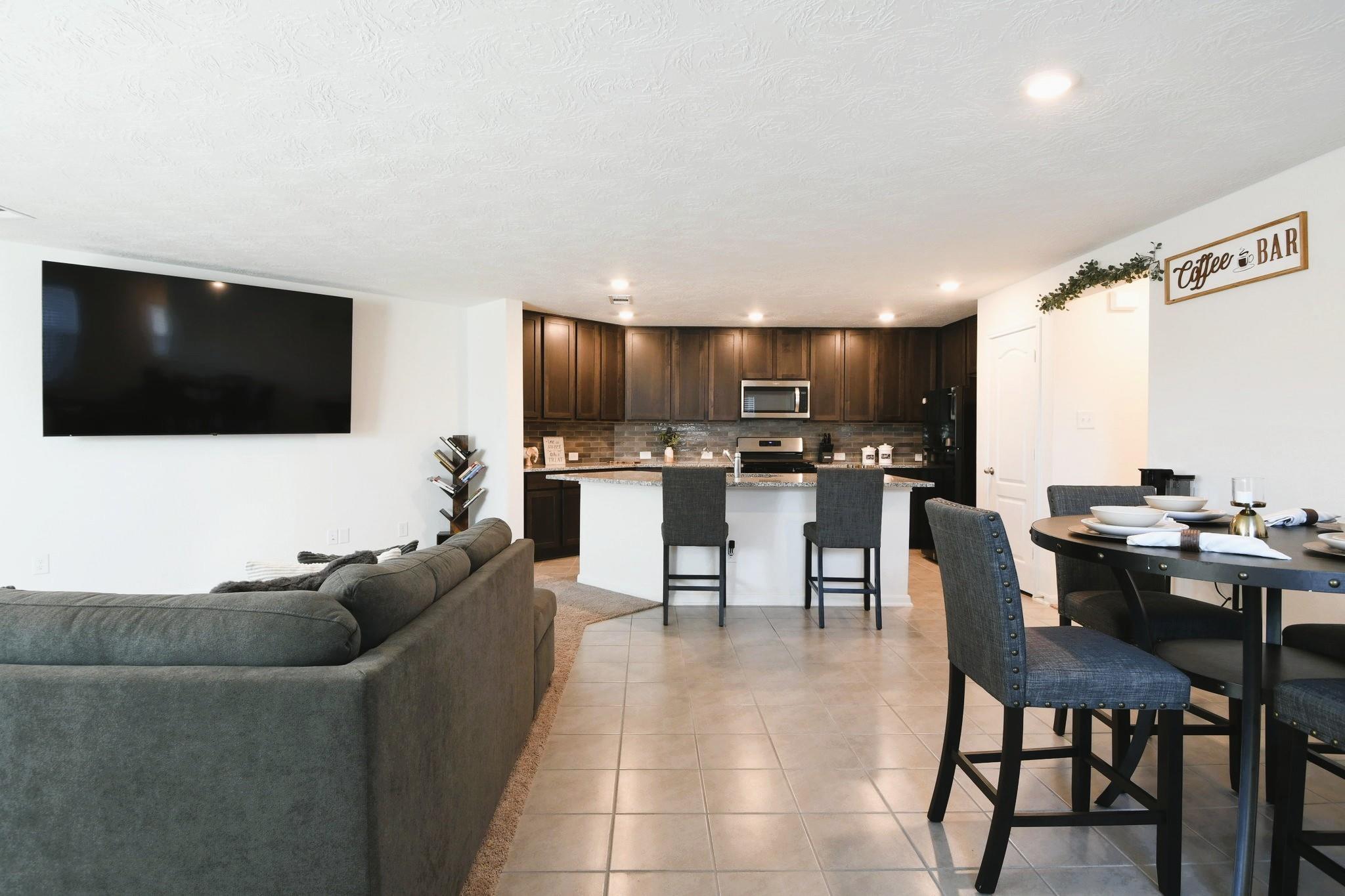 6223 Topaz Pines Trail