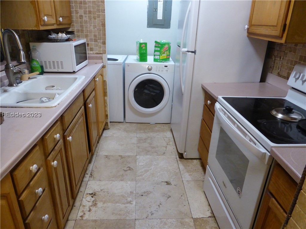 30 Mathews Drive 605