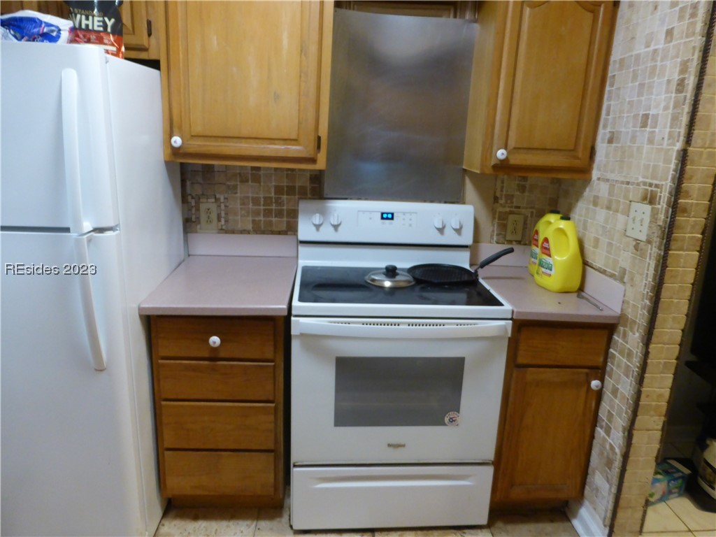 30 Mathews Drive 605