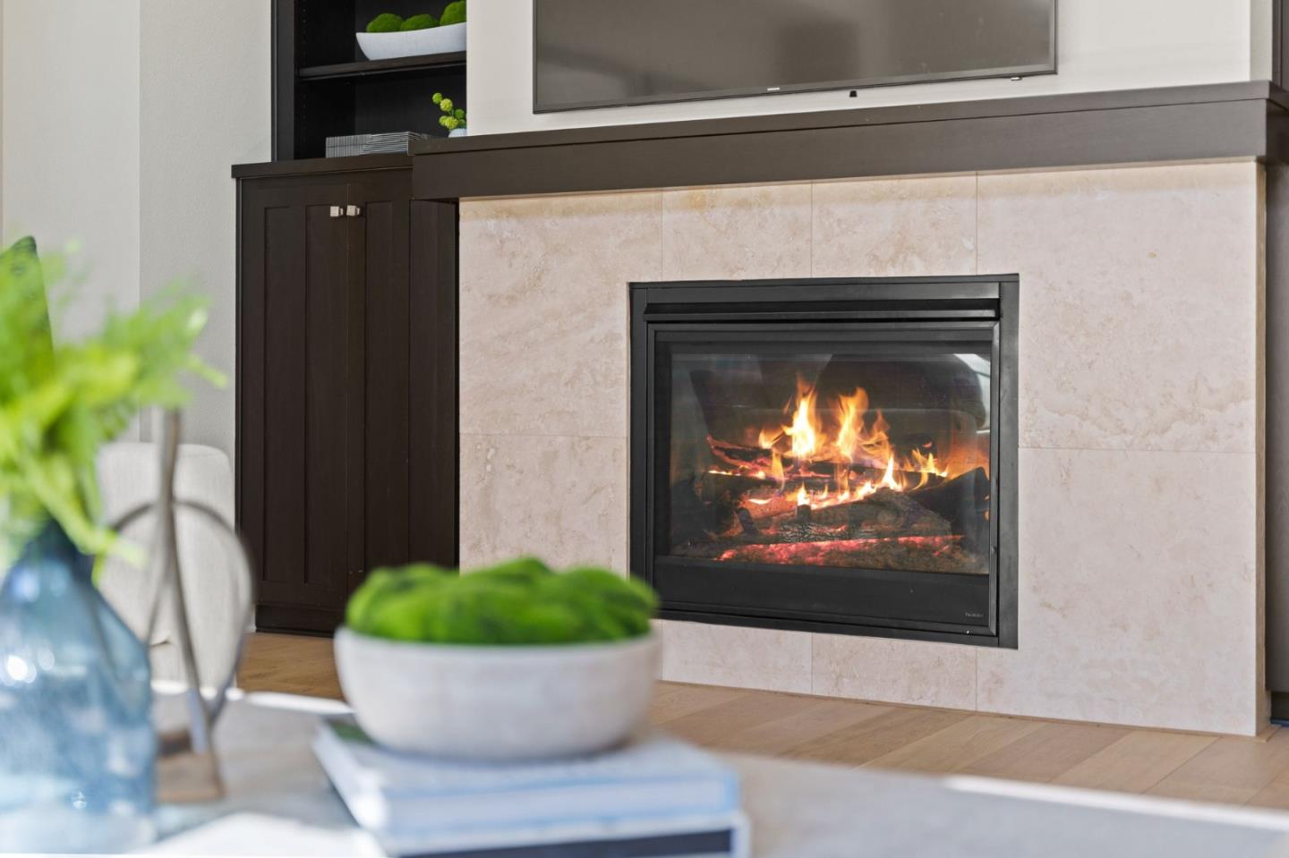 1307 Cordilleras AVE