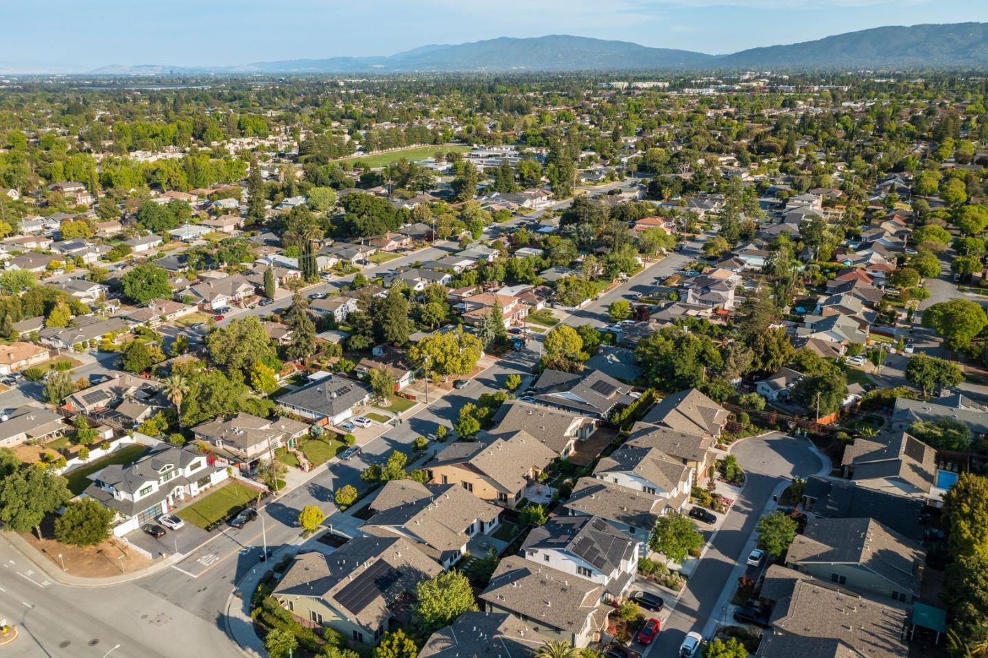 1307 Cordilleras AVE