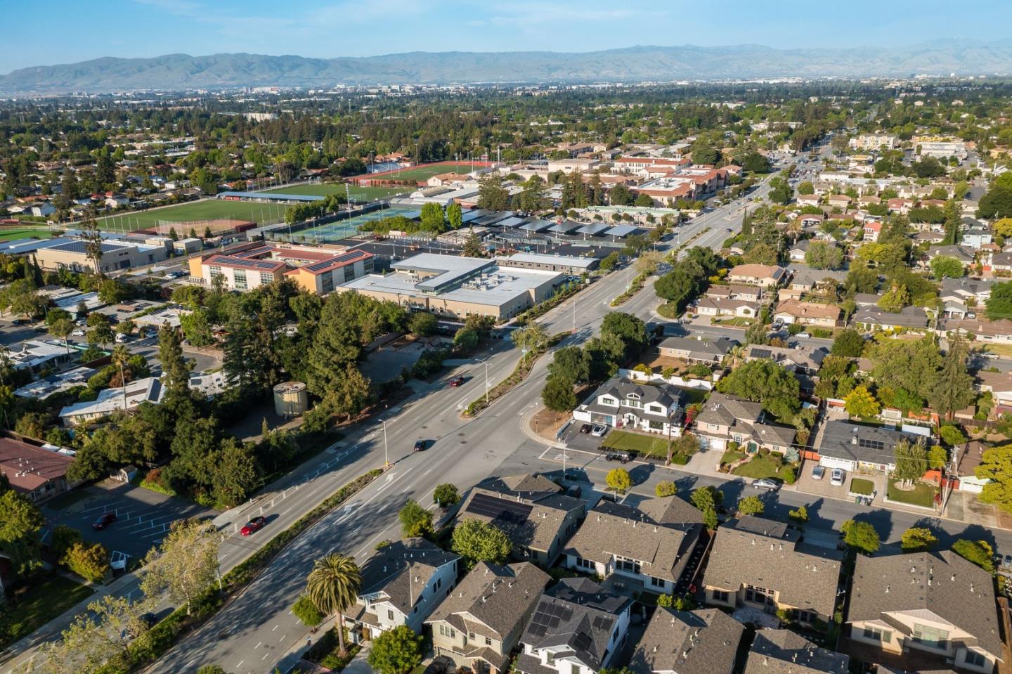 1307 Cordilleras AVE