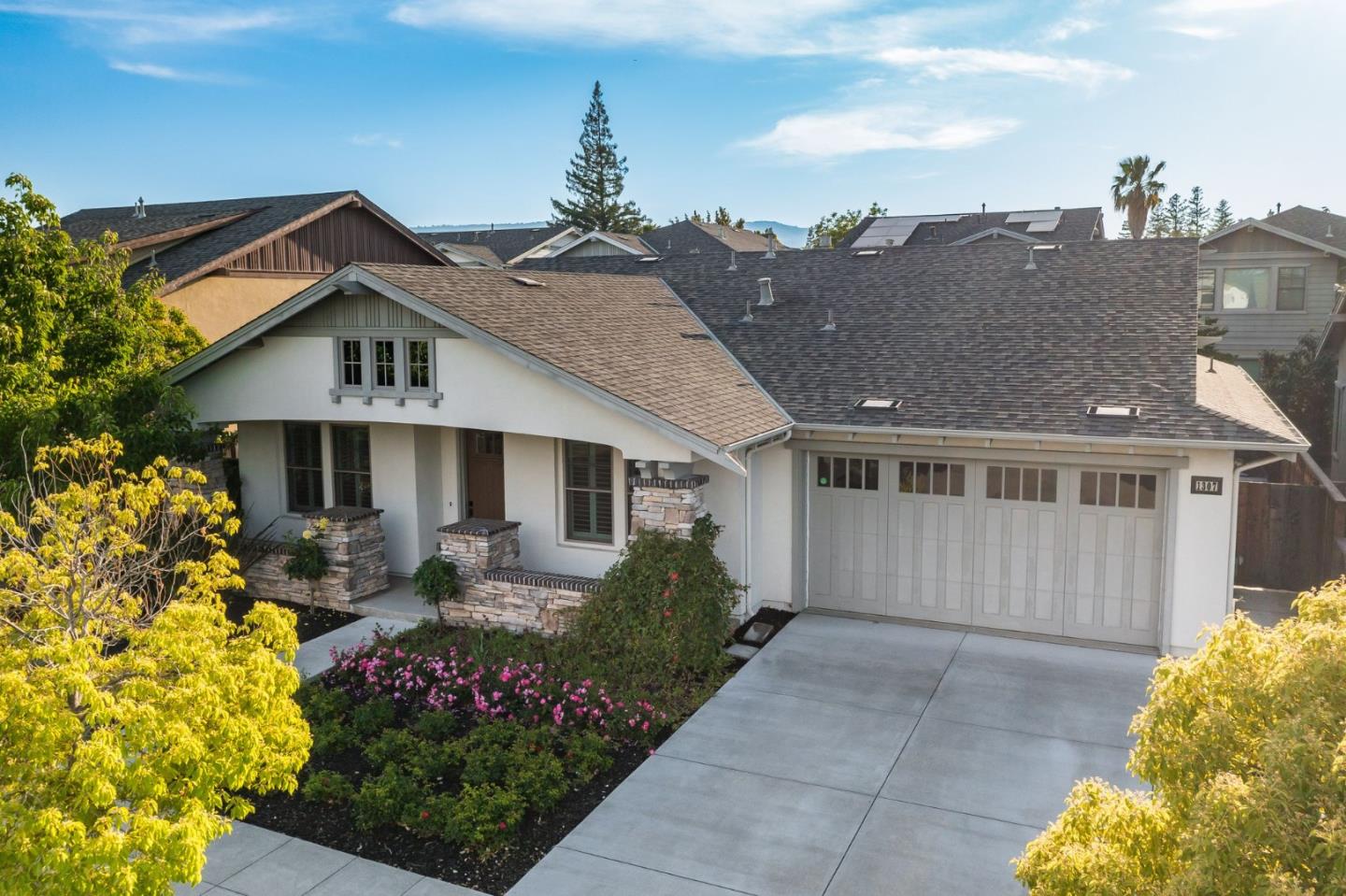 1307 Cordilleras AVE