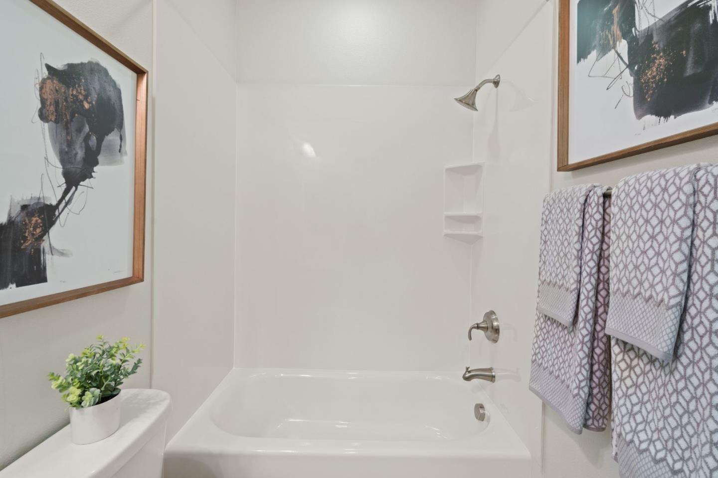 1307 Cordilleras AVE