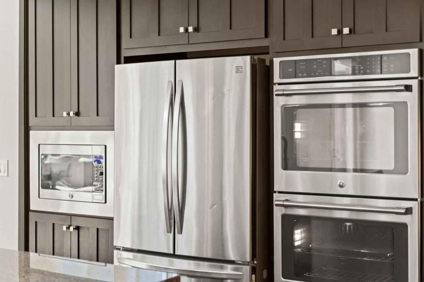 1307 Cordilleras AVE