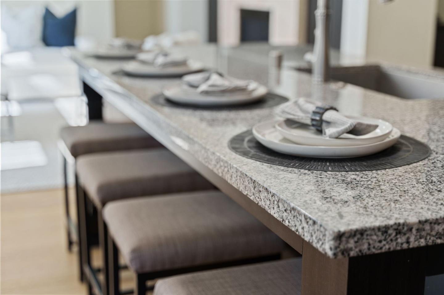 1307 Cordilleras AVE