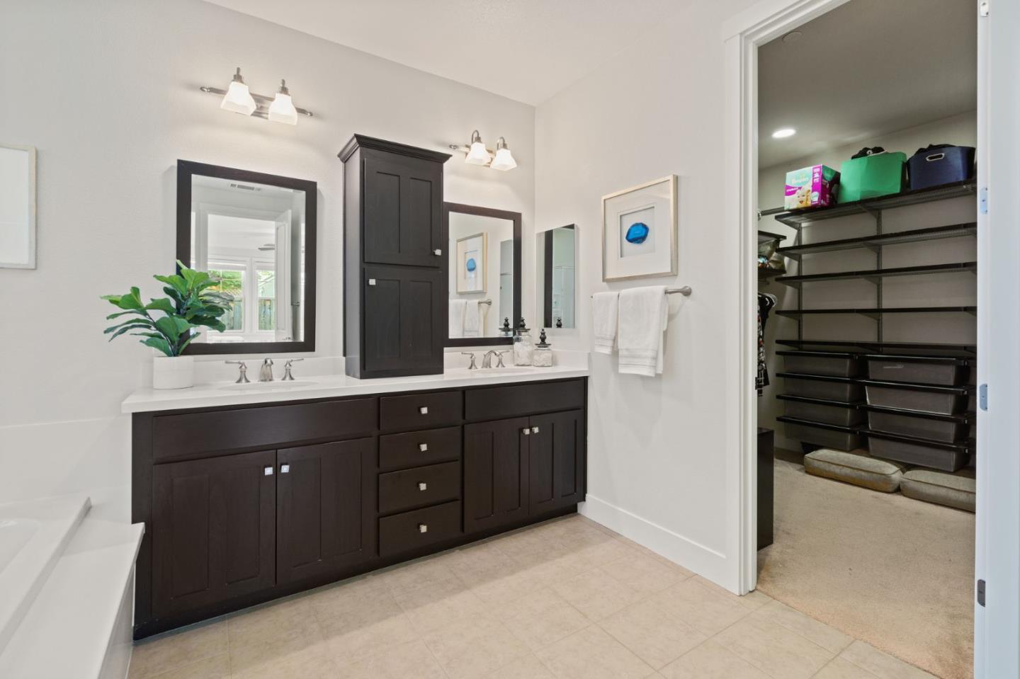 1307 Cordilleras AVE