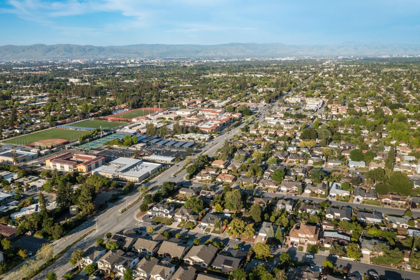 1307 Cordilleras AVE