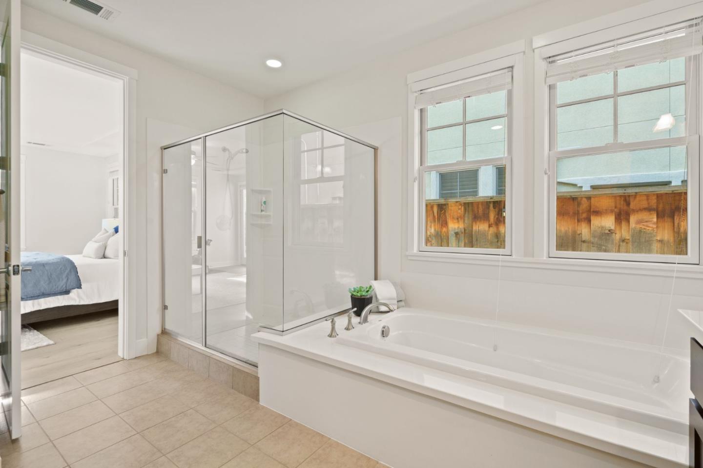 1307 Cordilleras AVE