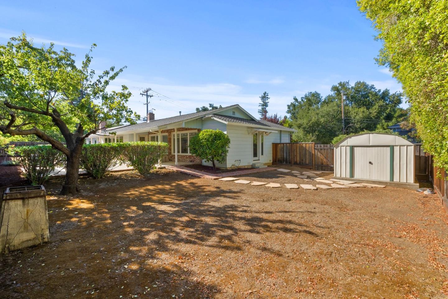 524 Harrington AVE