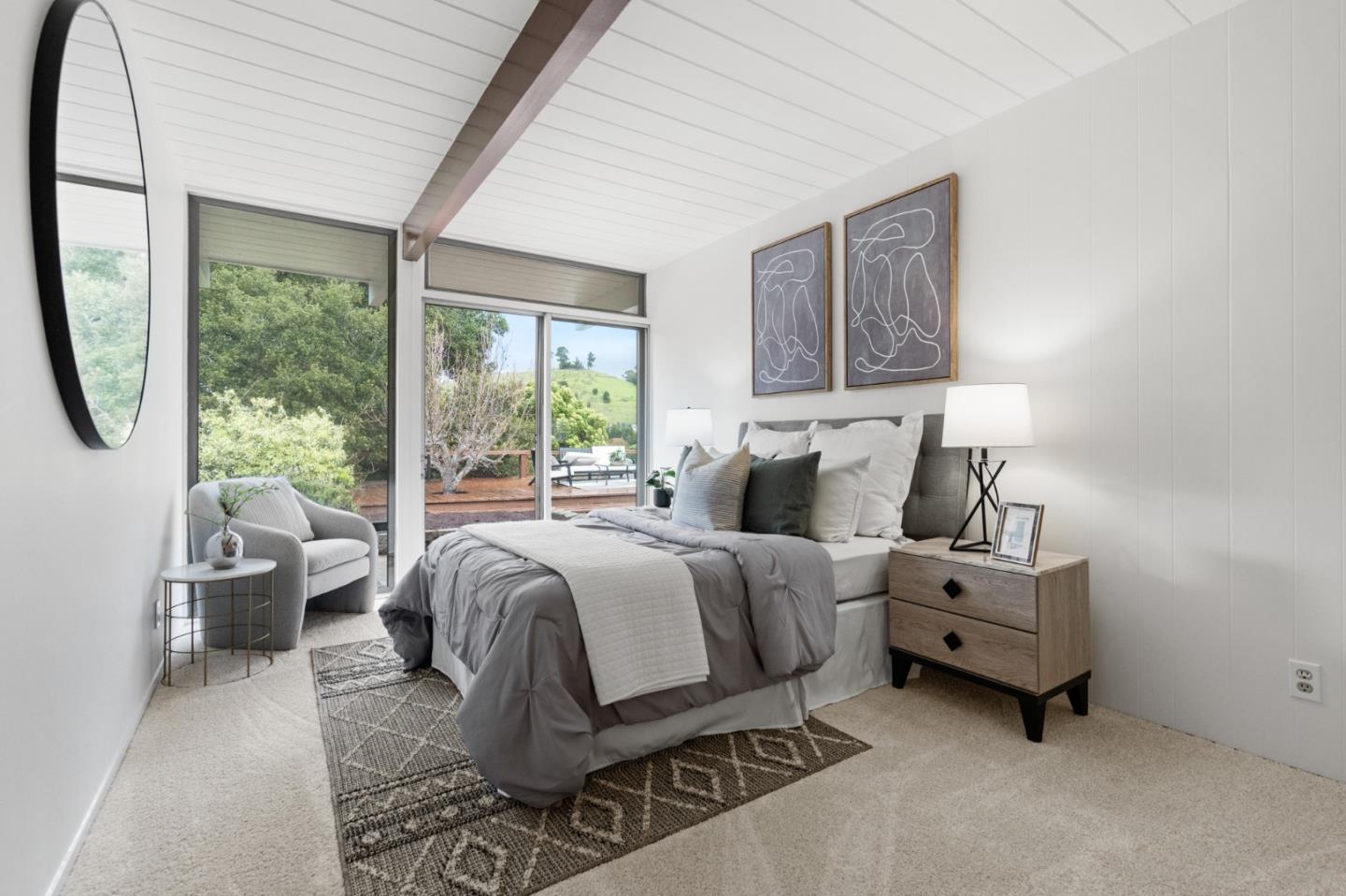 2224 Bunker Hill DR
