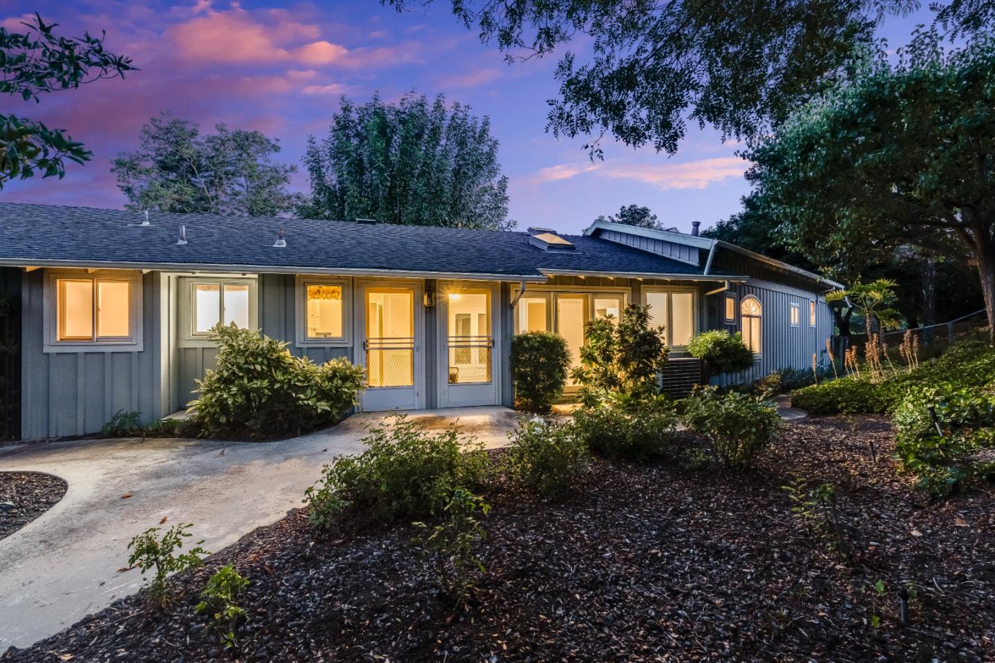 25850 Vinedo Lane