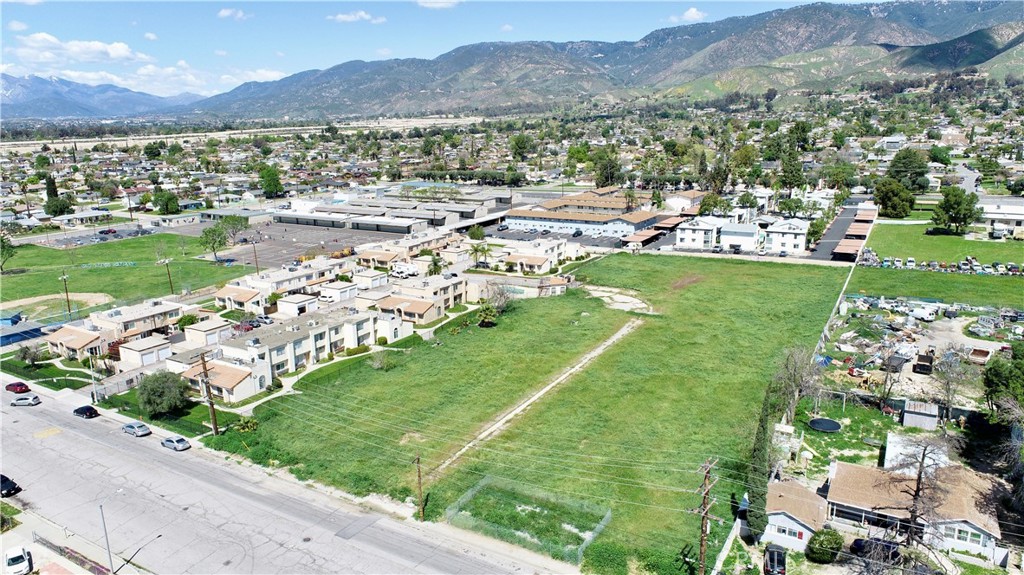 1530 E Marshall Boulevard