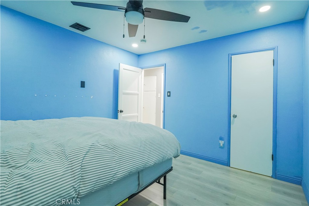 1223 W 27th