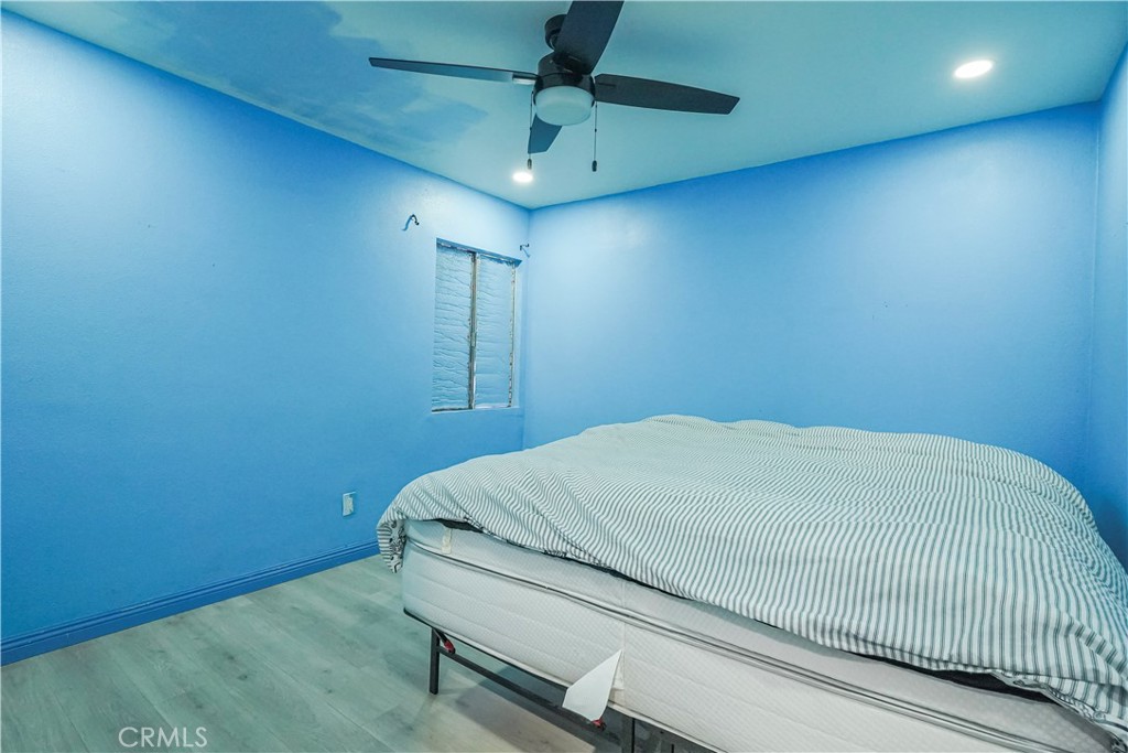 1223 W 27th