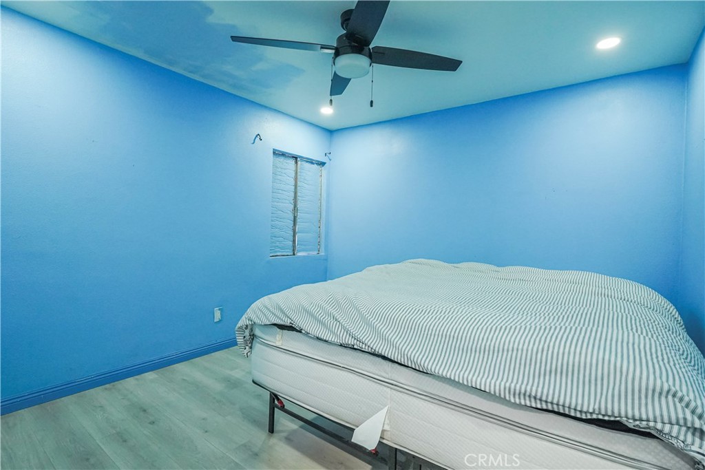 1223 W 27th