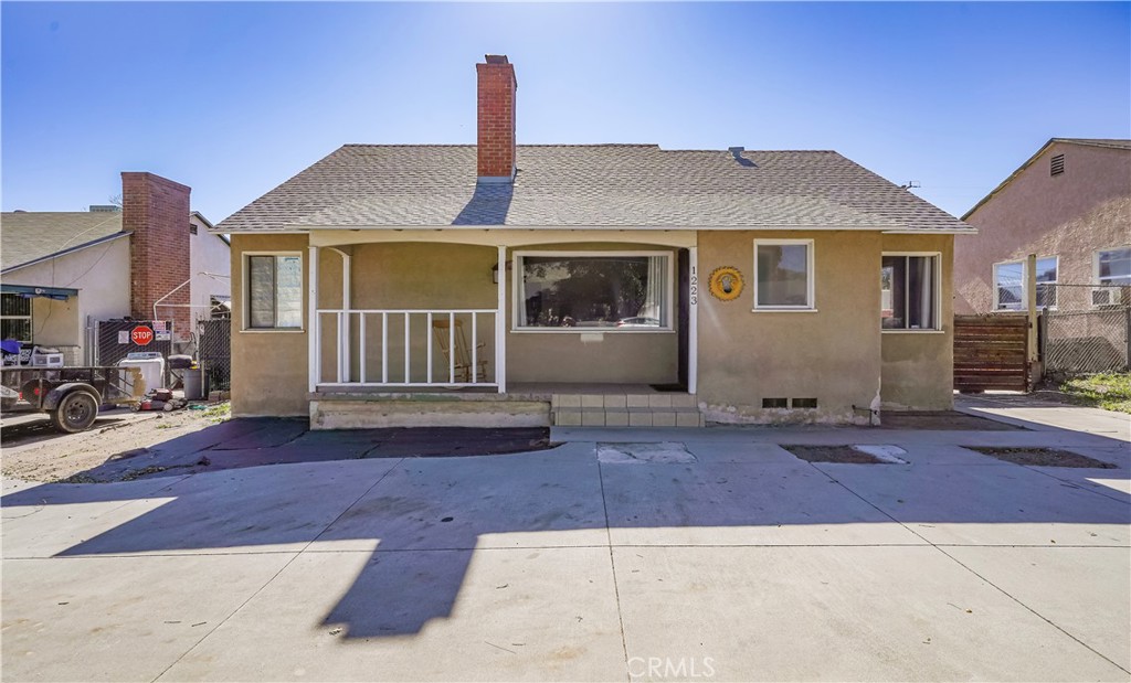 1223 W 27th