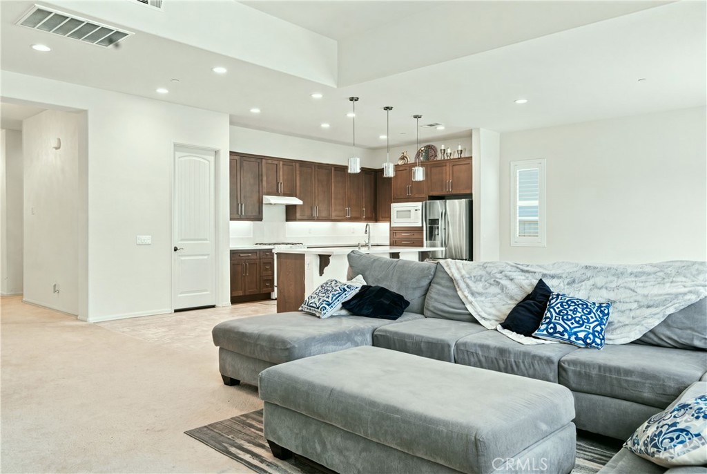 27659 Coral