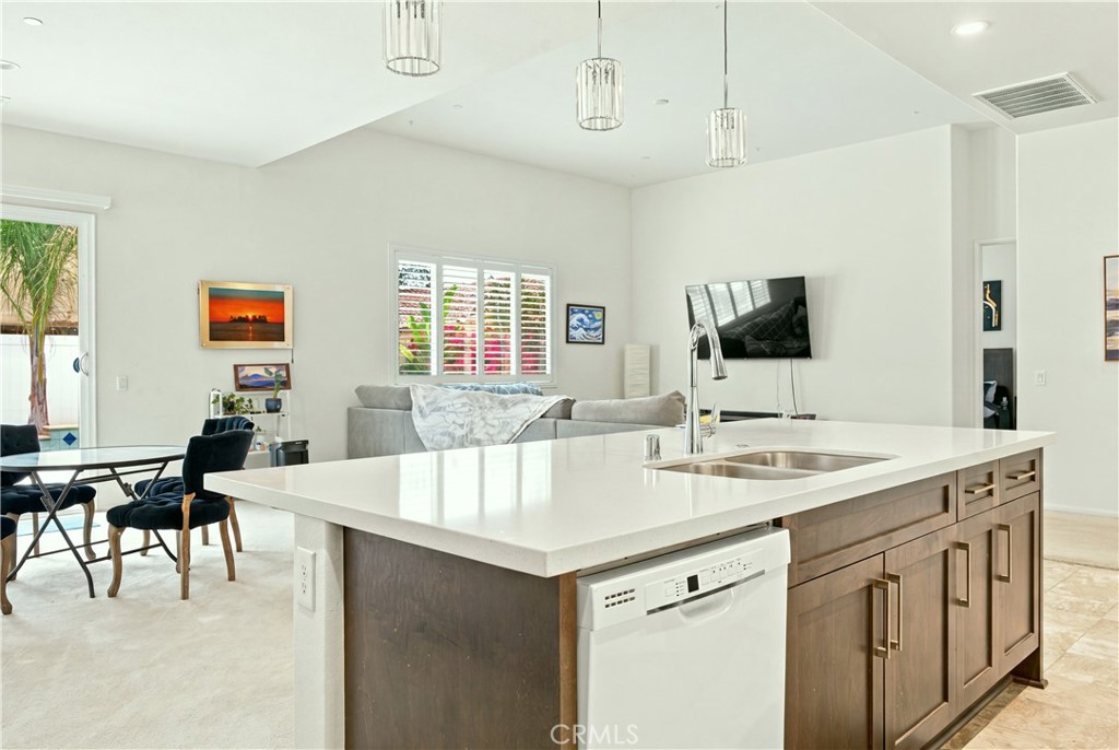 27659 Coral