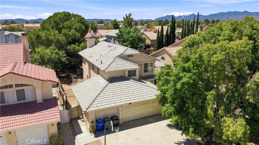 14323 La Crescenta