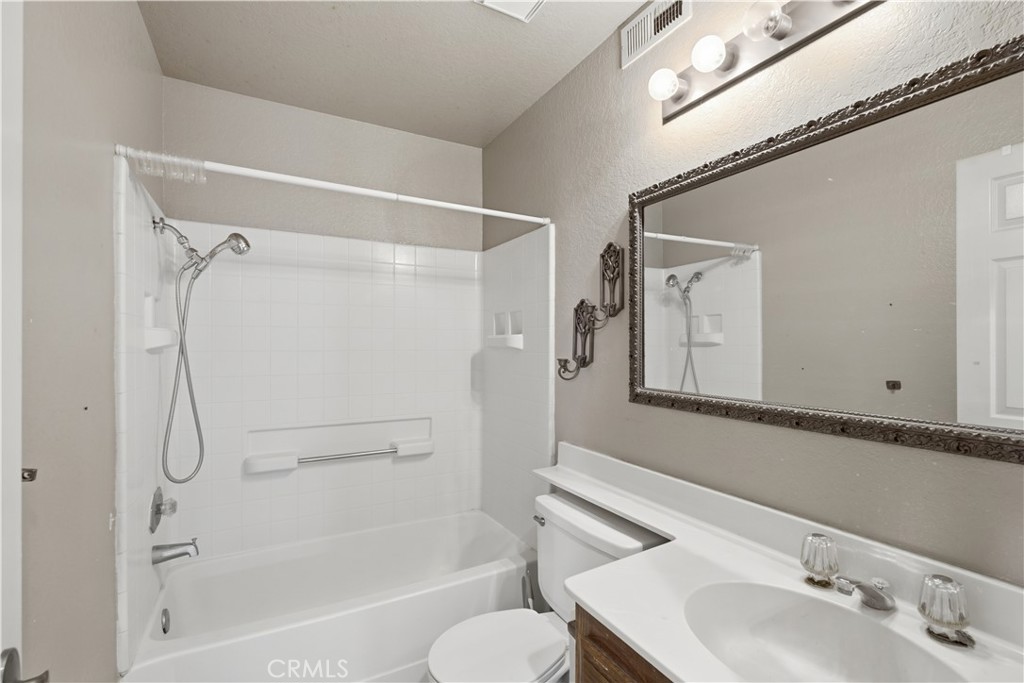 14323 La Crescenta