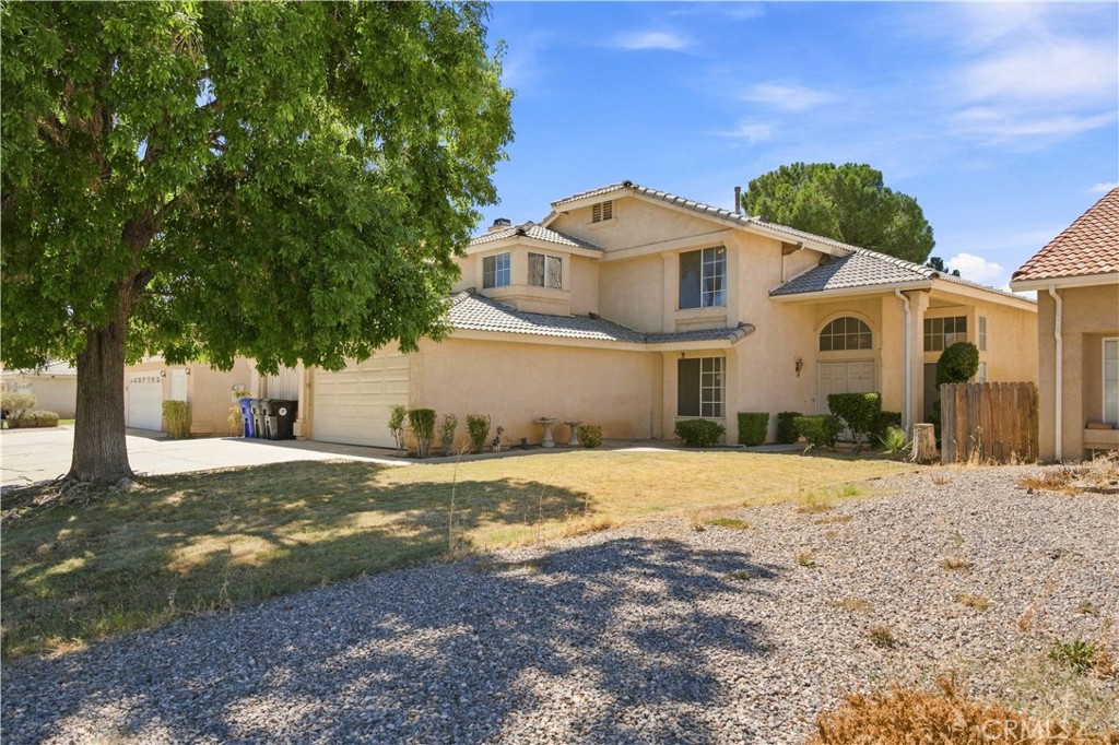 14323 La Crescenta