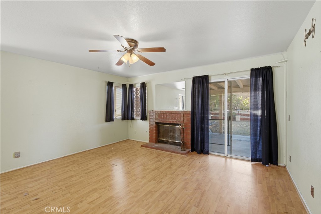 14323 La Crescenta