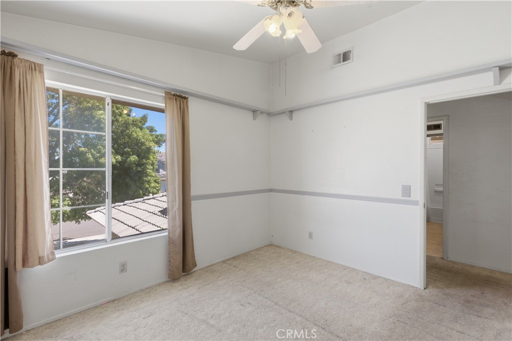 14323 La Crescenta