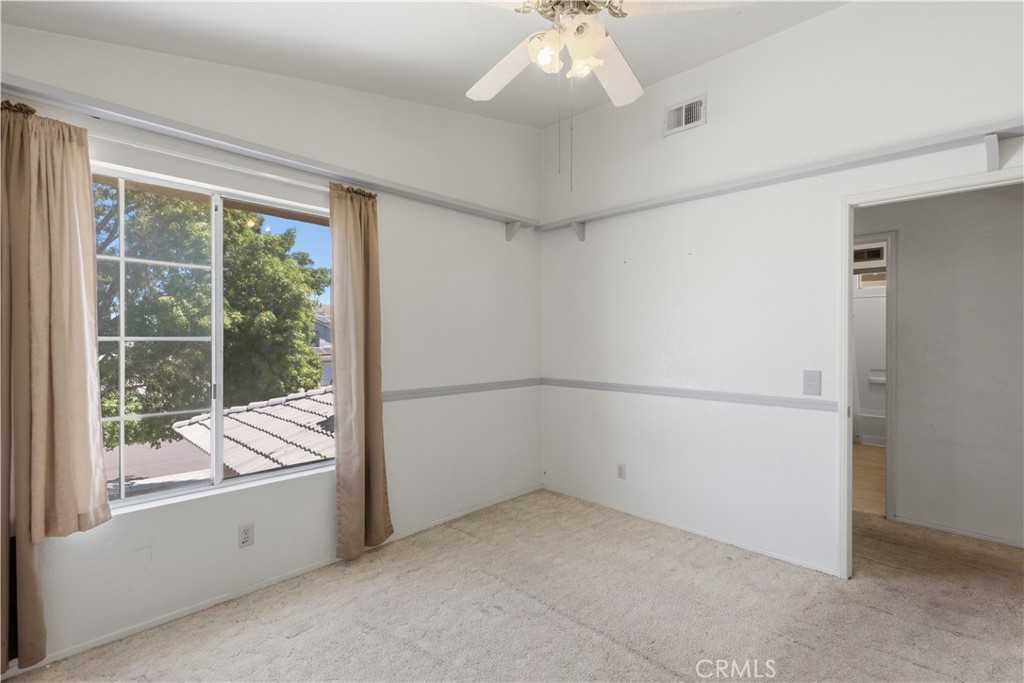14323 La Crescenta