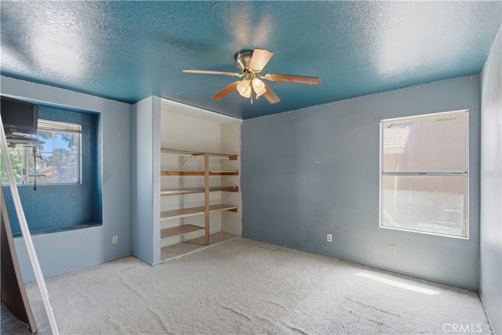 14323 La Crescenta