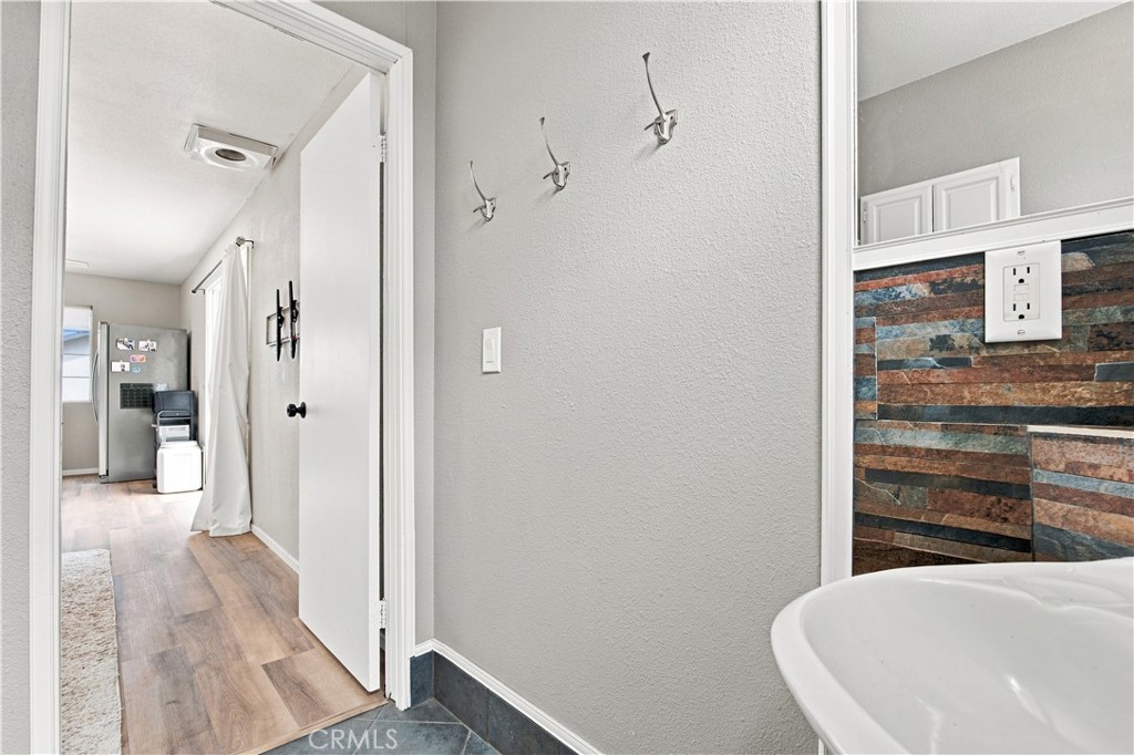 18461 Sutter