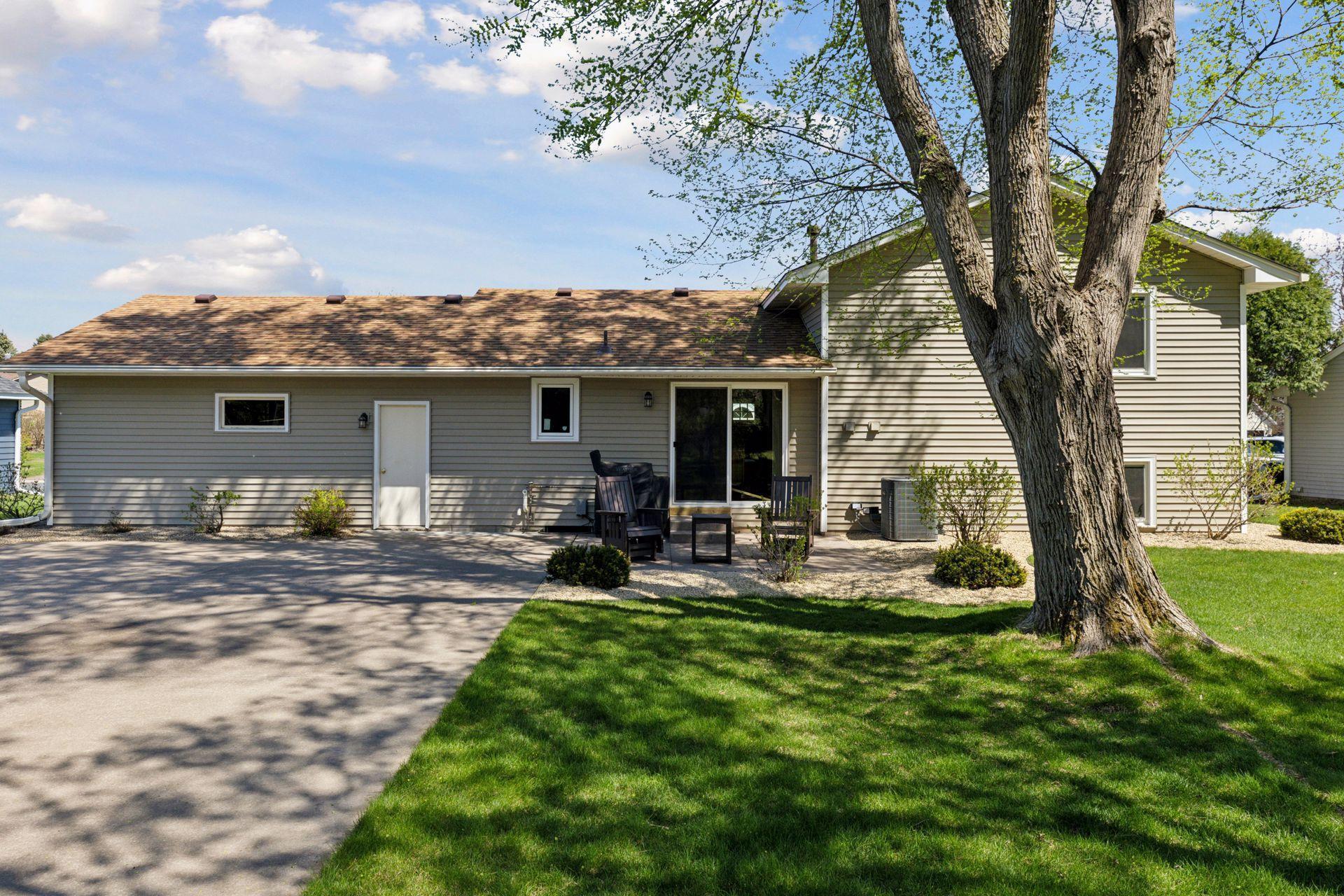 338 Jesse James Lane