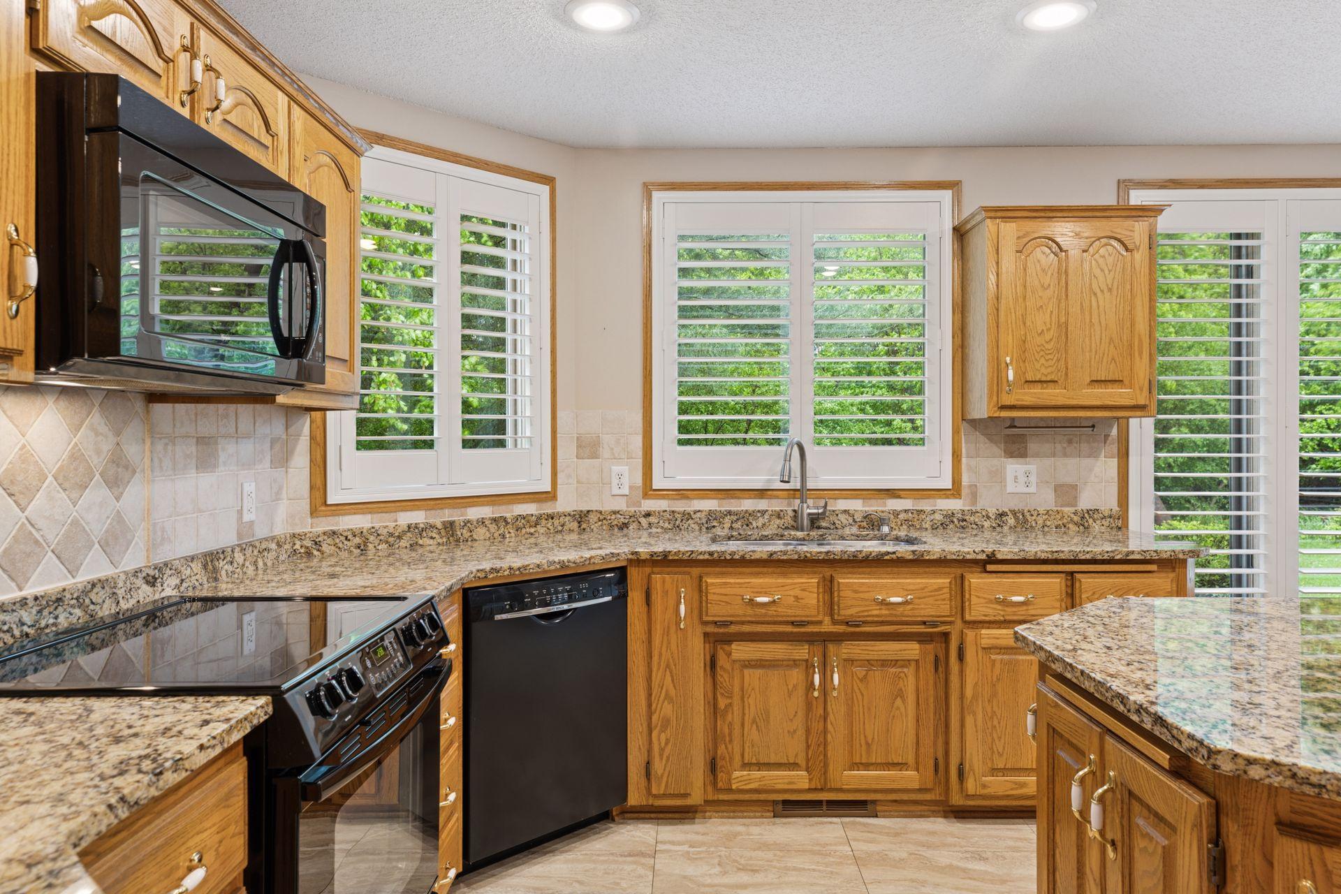 12124 Bluebird Circle NW