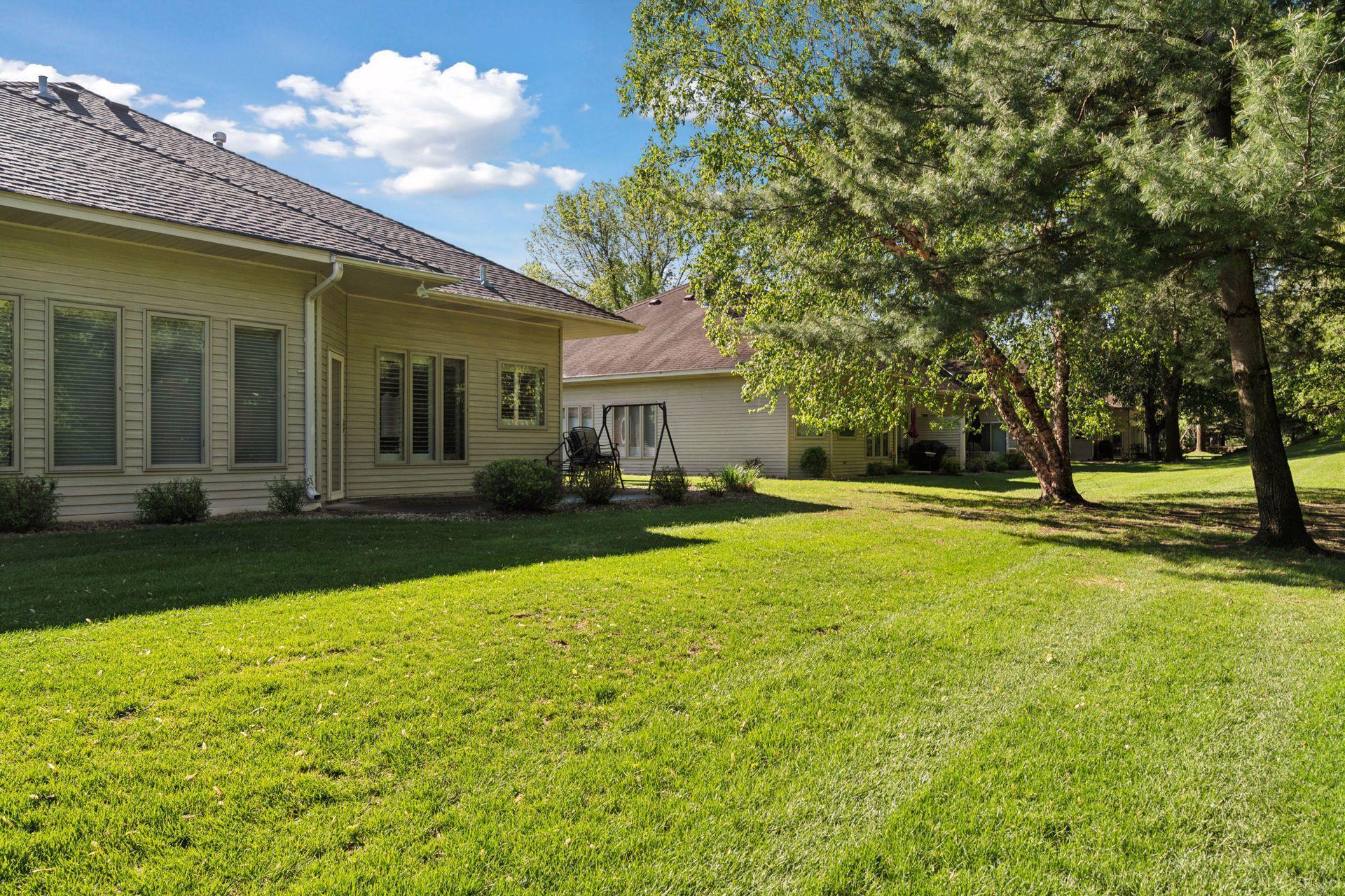 12124 Bluebird Circle NW