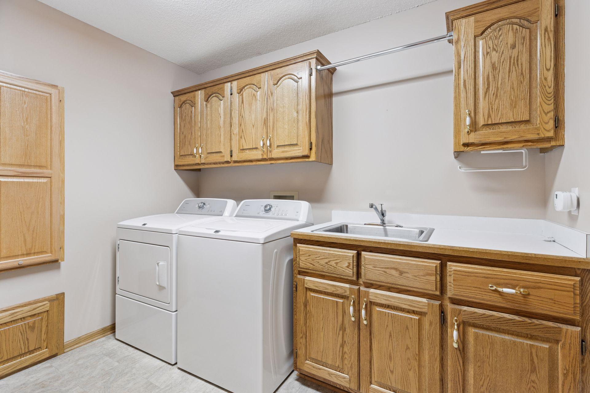 12124 Bluebird Circle NW