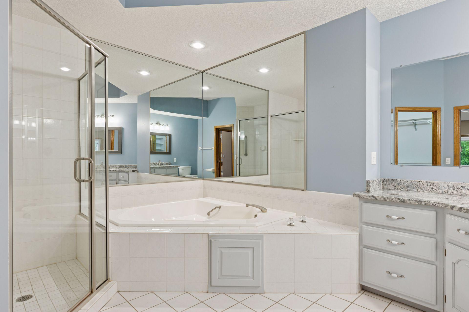 12124 Bluebird Circle NW