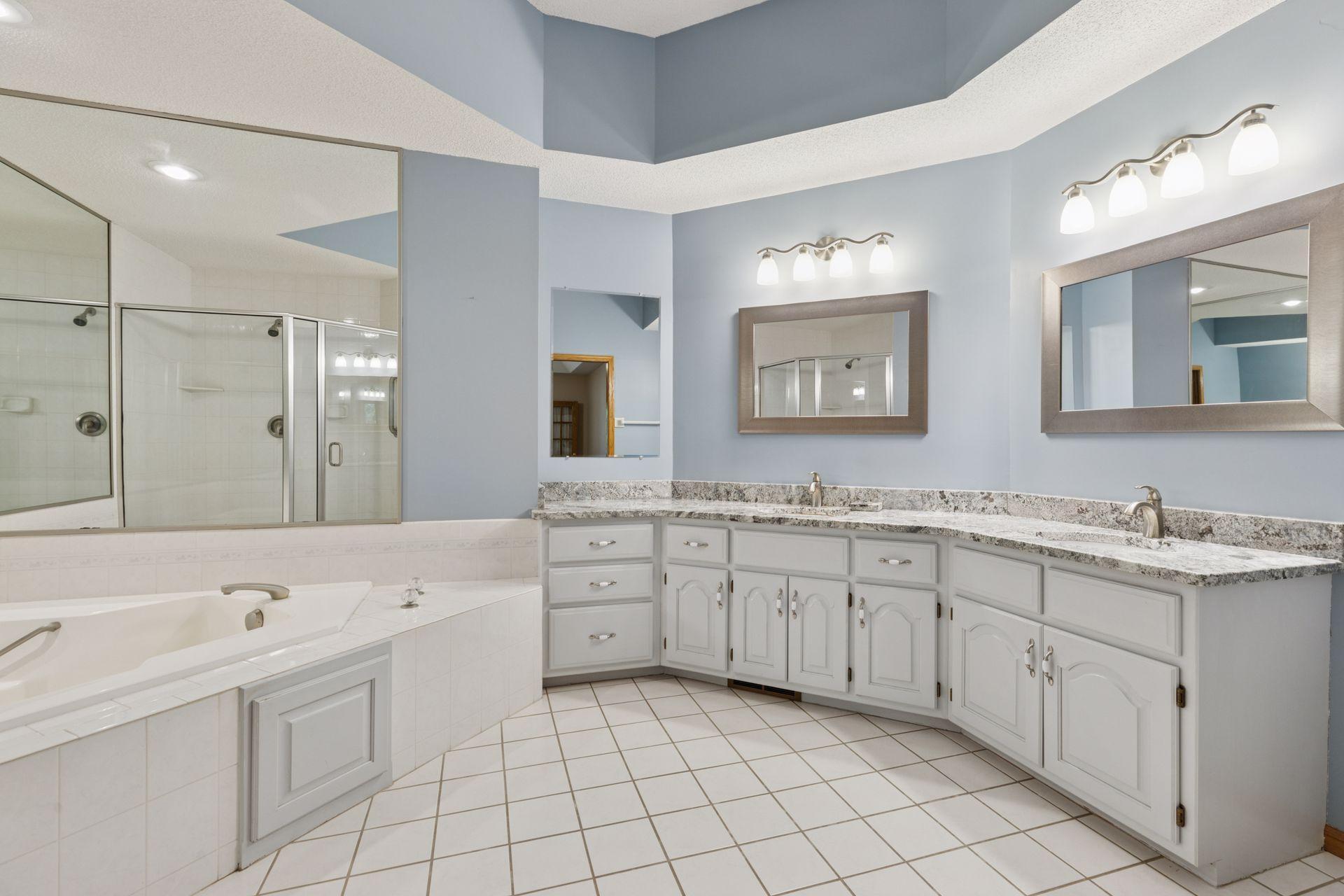 12124 Bluebird Circle NW